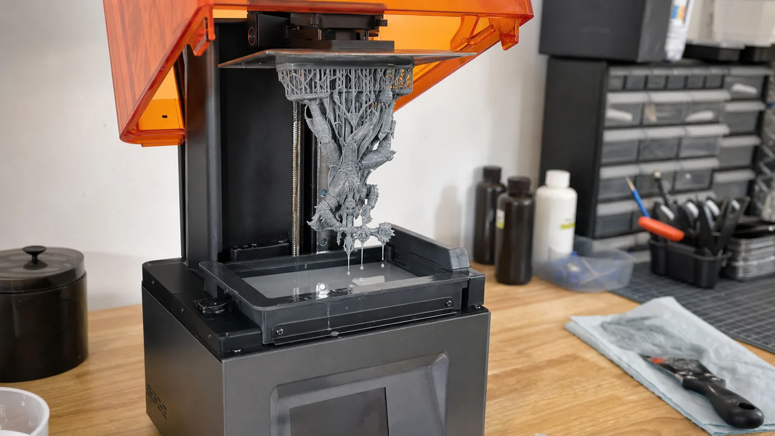 Imprimante 3D résine : comparatif, sécurité et coût d'usage